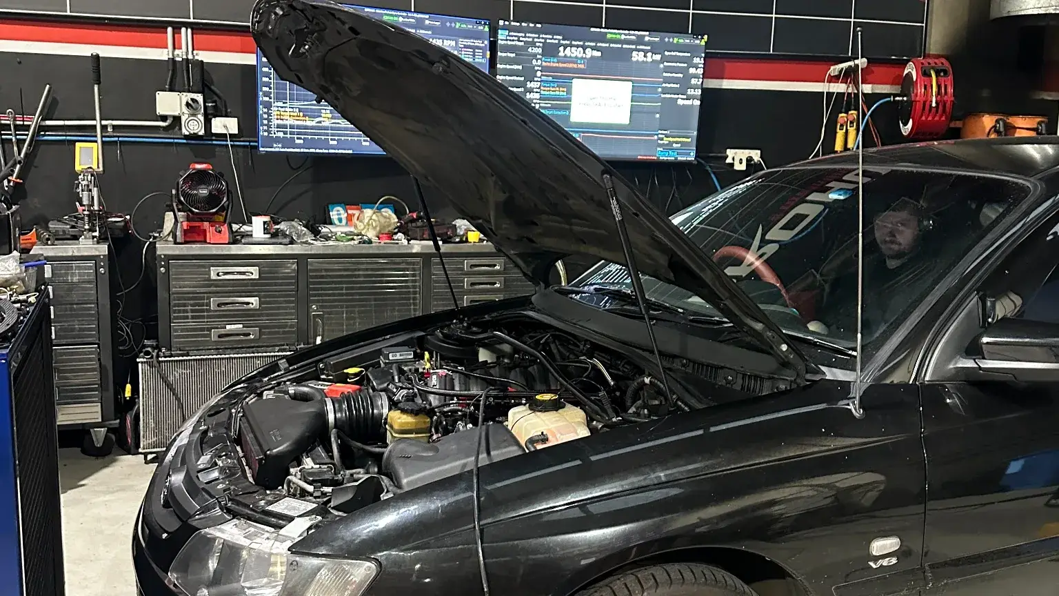 Joe's black VY LS1 being tuned at Oztrack